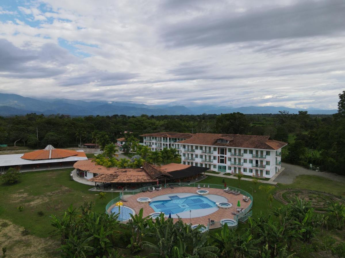 Hotel Campestre Paraiso Cafetero Montenegro Exterior photo